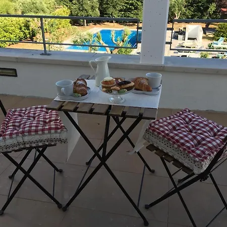 Bed & Breakfast Charme Natural Alberobello